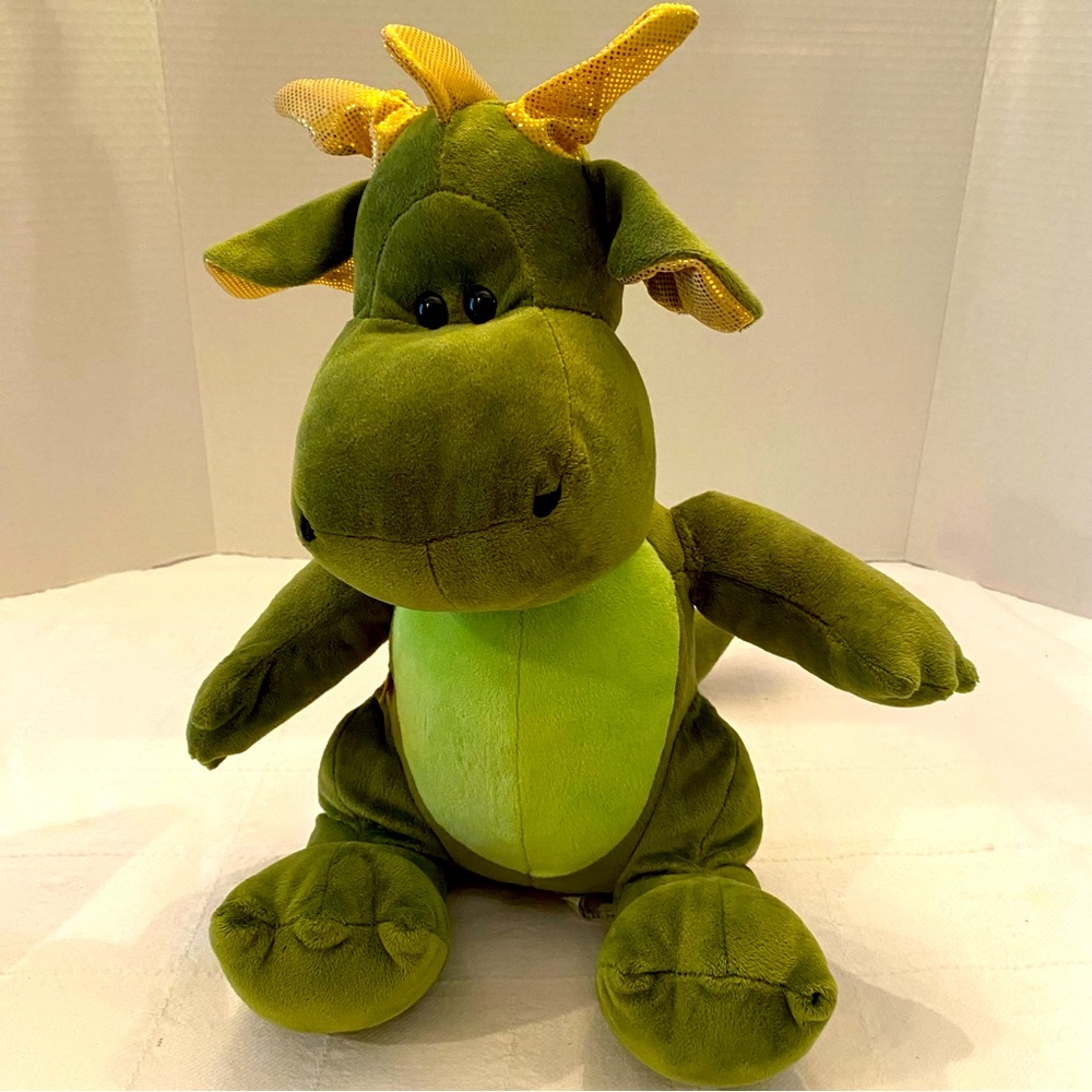 Year of the dragon build a bear. Preowned very good condition. 2012